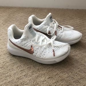 Rose Gold Nike Lunarepic Flyknit